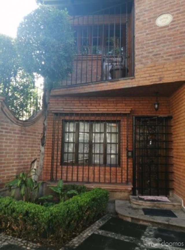 Casa amueblada para oficina en renta en Napoles