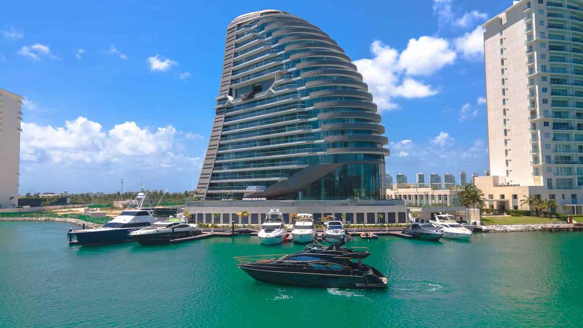 Mansiones  en  preventa Shark Tower con acceso al canal de Puerto Cancún