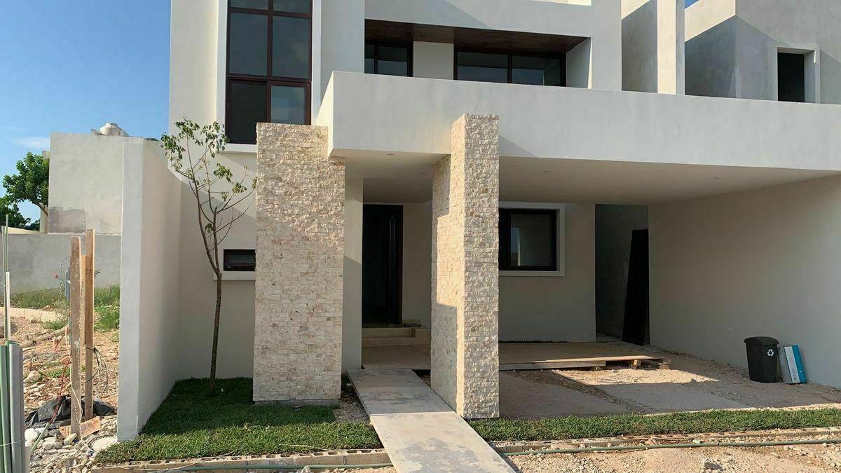 CASA EN VENTA MERIDA, PRIVADA AMARA, MOD. AQUA MARINA, DIC 2