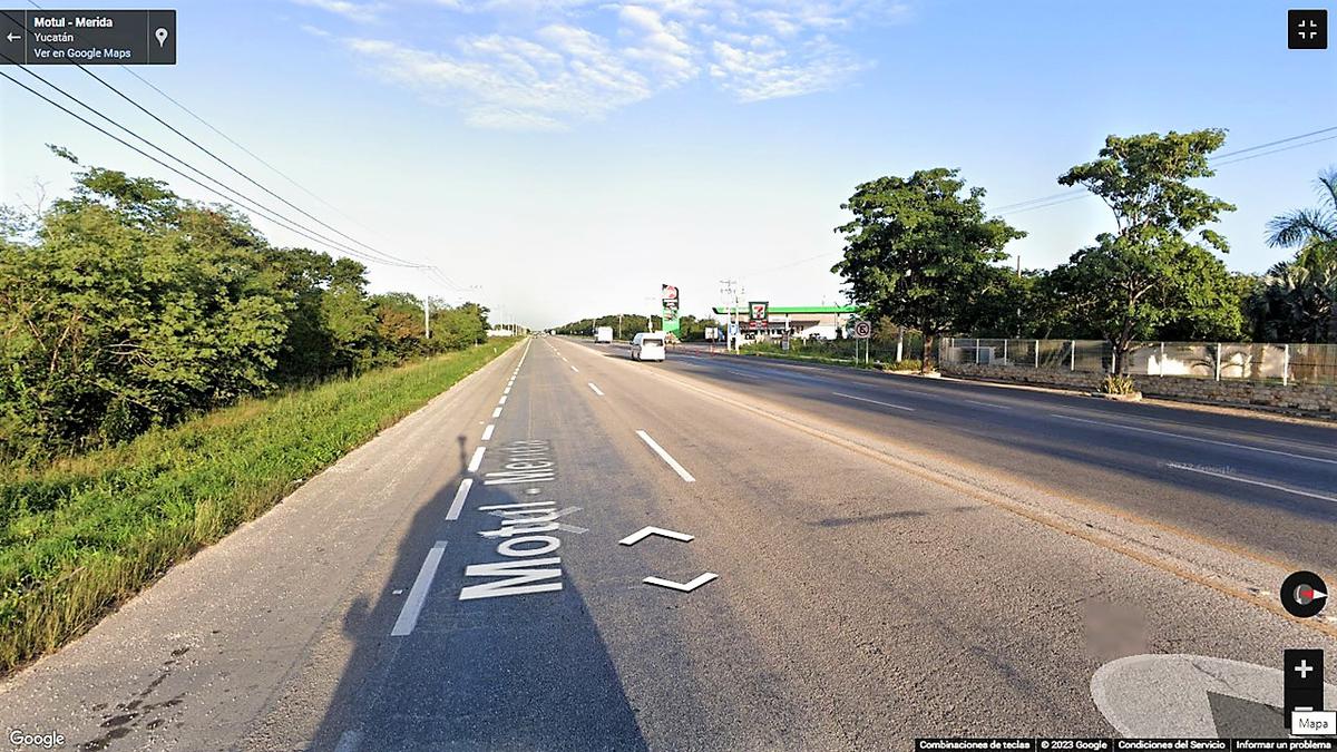 Terreno de 8000m2 sobre carretera Mérida - Motul  en el Km 5.5