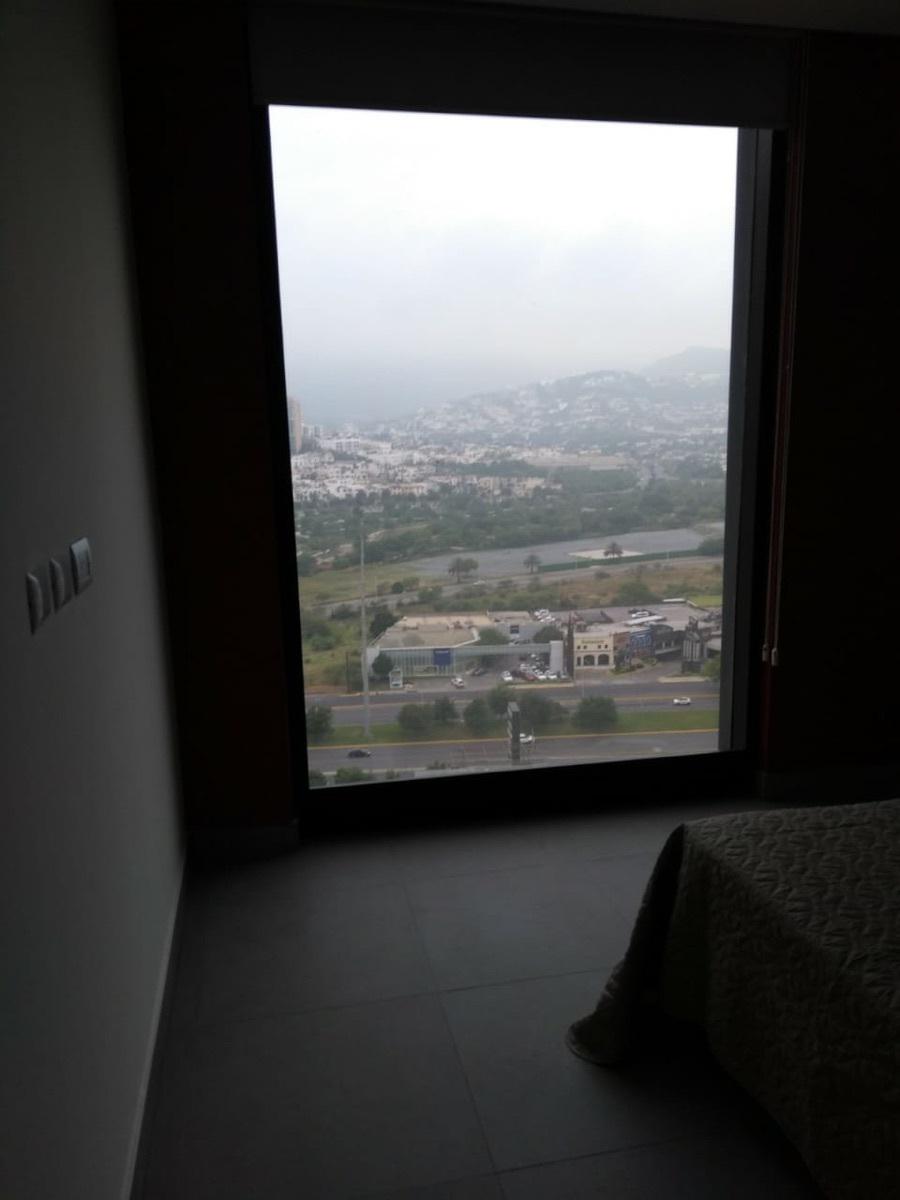 Departamento en venta Valle Oriente/SPGG