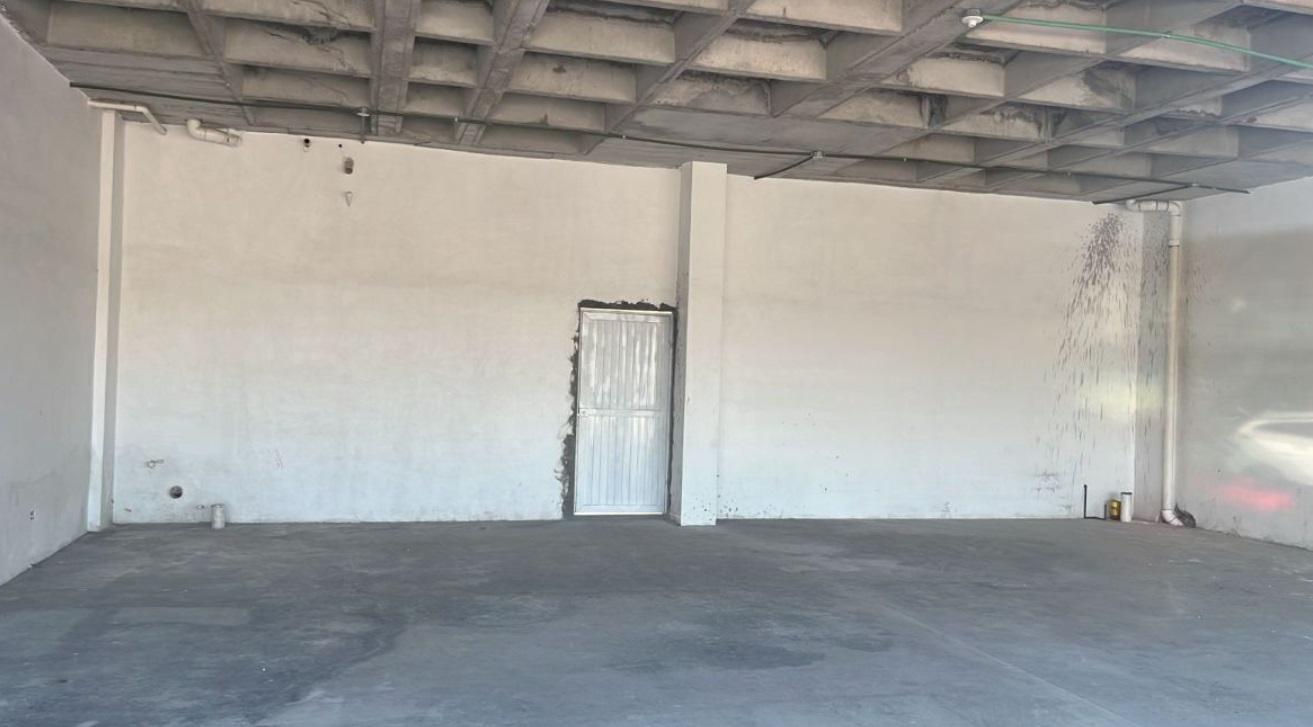 Local comercial en renta en Plaza Koala (Obra gris)