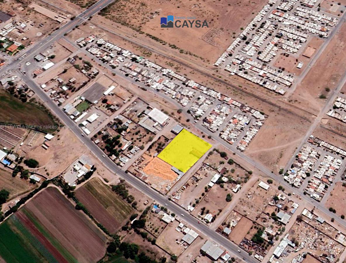 TERRENO HABITACIONAL Ó COMERCIAL EN VENTA en Col. Palestina