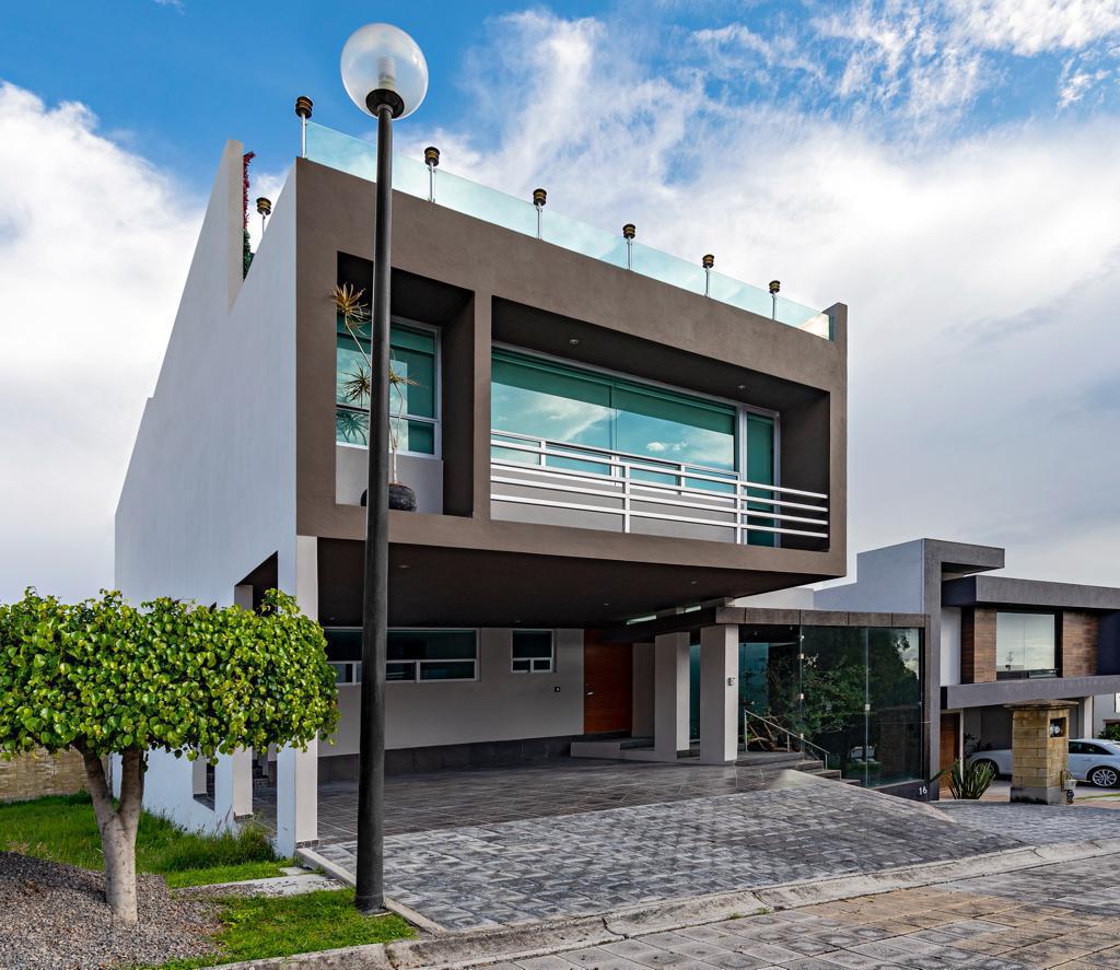 CASA EN VENTA PEDREGAL DE LA CALERA PUEBLA