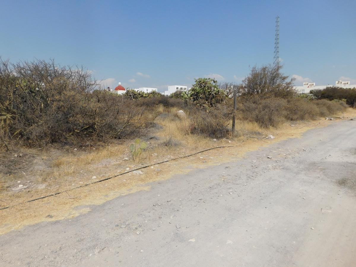 Venta de Terreno En Rinconada del Pedregal ubicado dentro del fraccionamiento El Mirador en Milenium III Querétaro