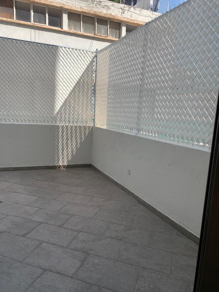 DEPARTAMENTO EN VENTA CON TERRAZA EN NAPOLES