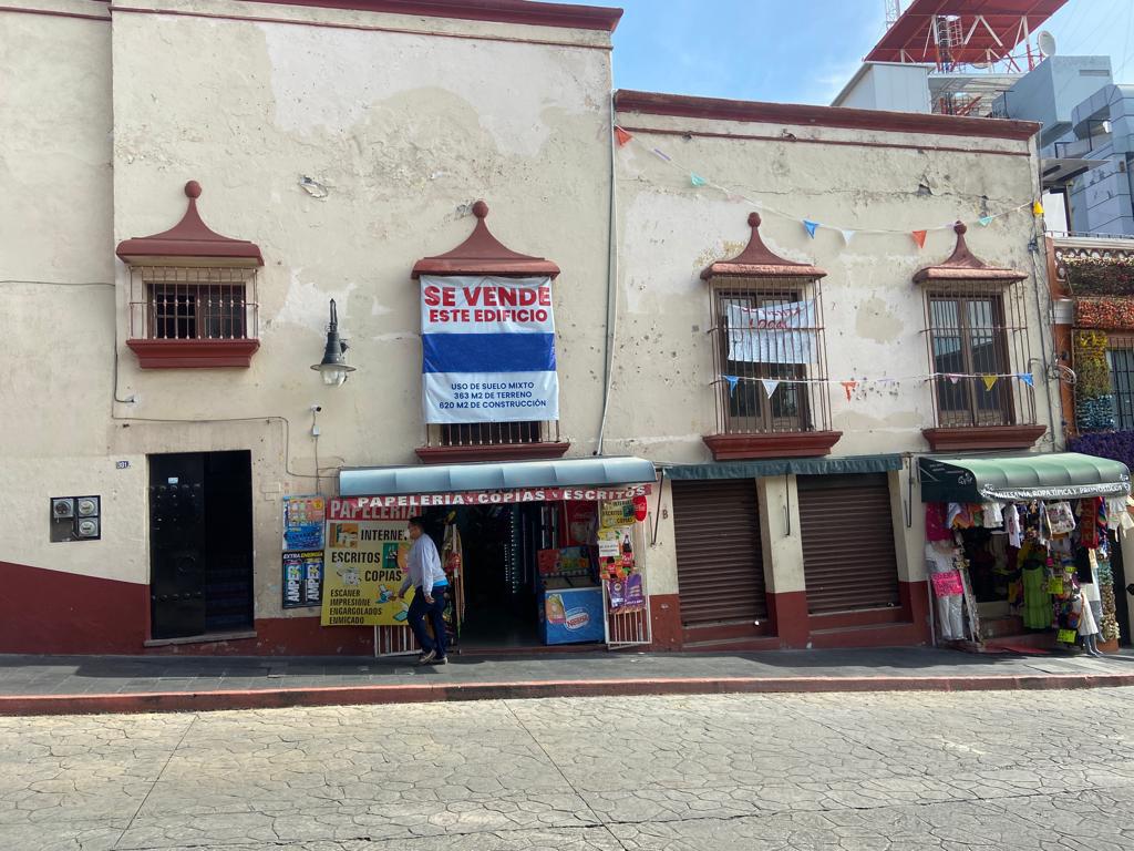 Edificio en venta en céntrica calle, cerca del Zócalo de Cuernavaca