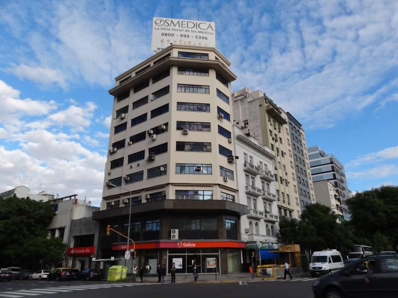 Oficinas en Alquiler 300 m2 en Av. Belgrano esquina 9 de Julio