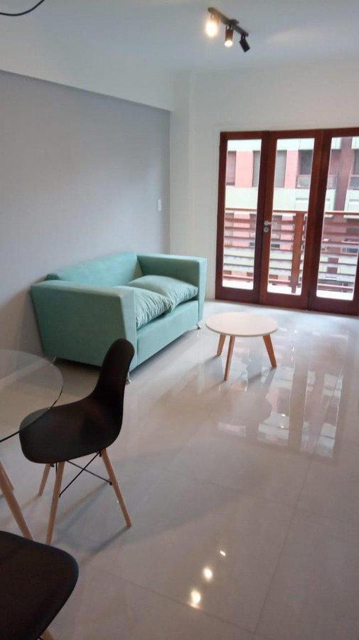 Venta departamento 2 ambientes con balcón