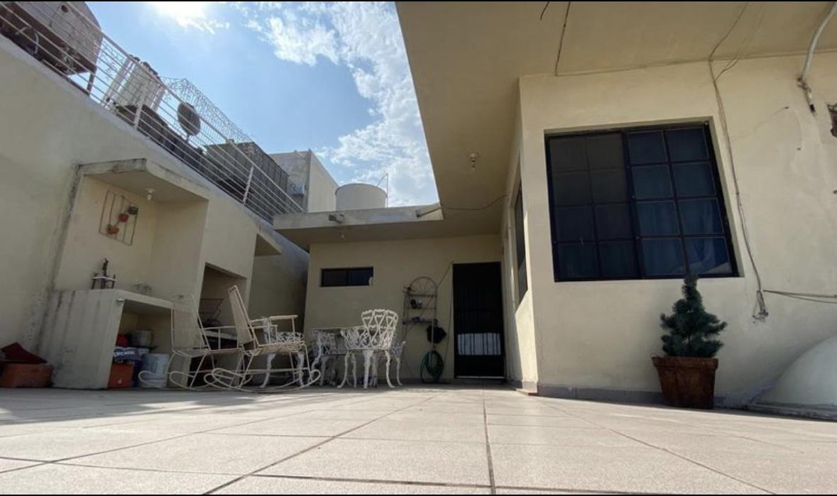 CASA EN VENTA LA HERRADURA GUADALUPE