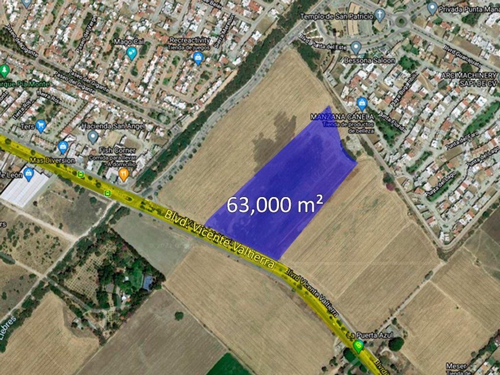 Terreno en Renta Blvd. Vicente Valtierra 63,000 m²