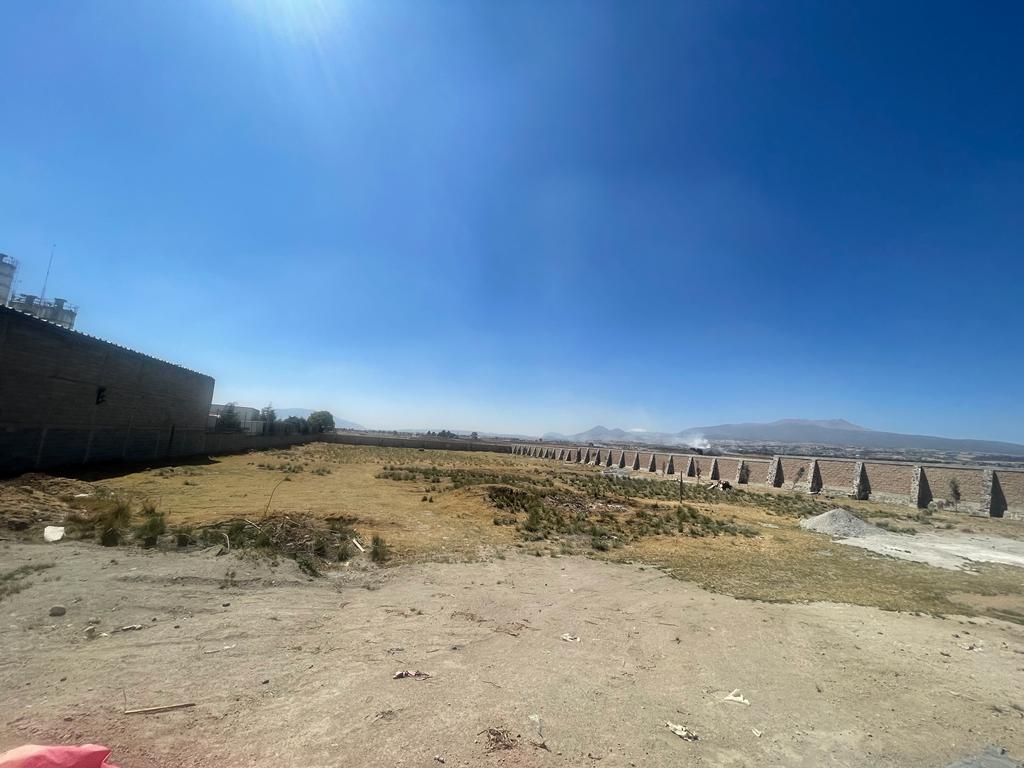 Terreno - La Joya Venta de terreno cerca de la Preparatoria Argos ,Metepec Estado de México