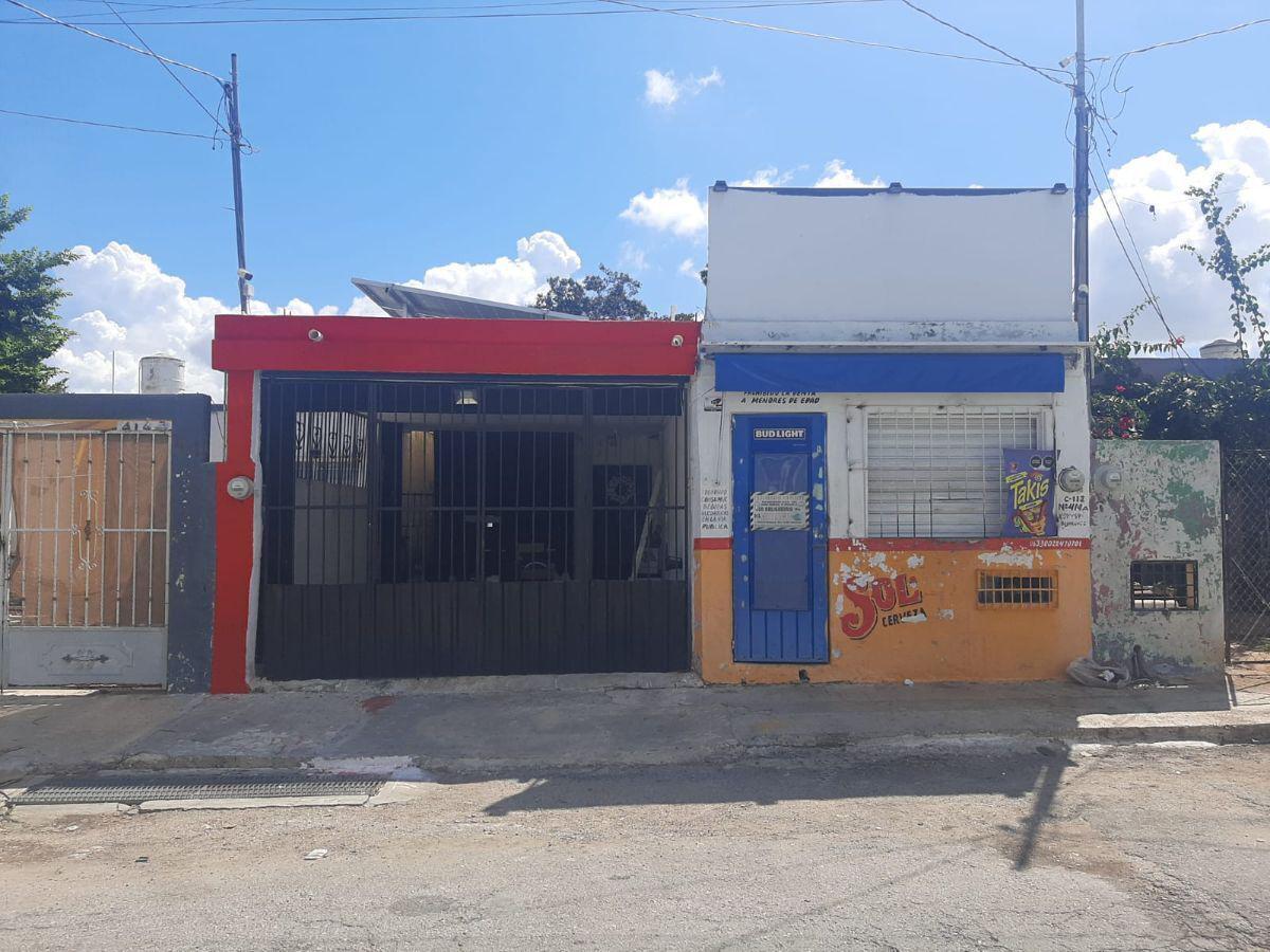 Casa de 1 Planta con Negocio en la Colonia Bojórquez Mérida Yucatán