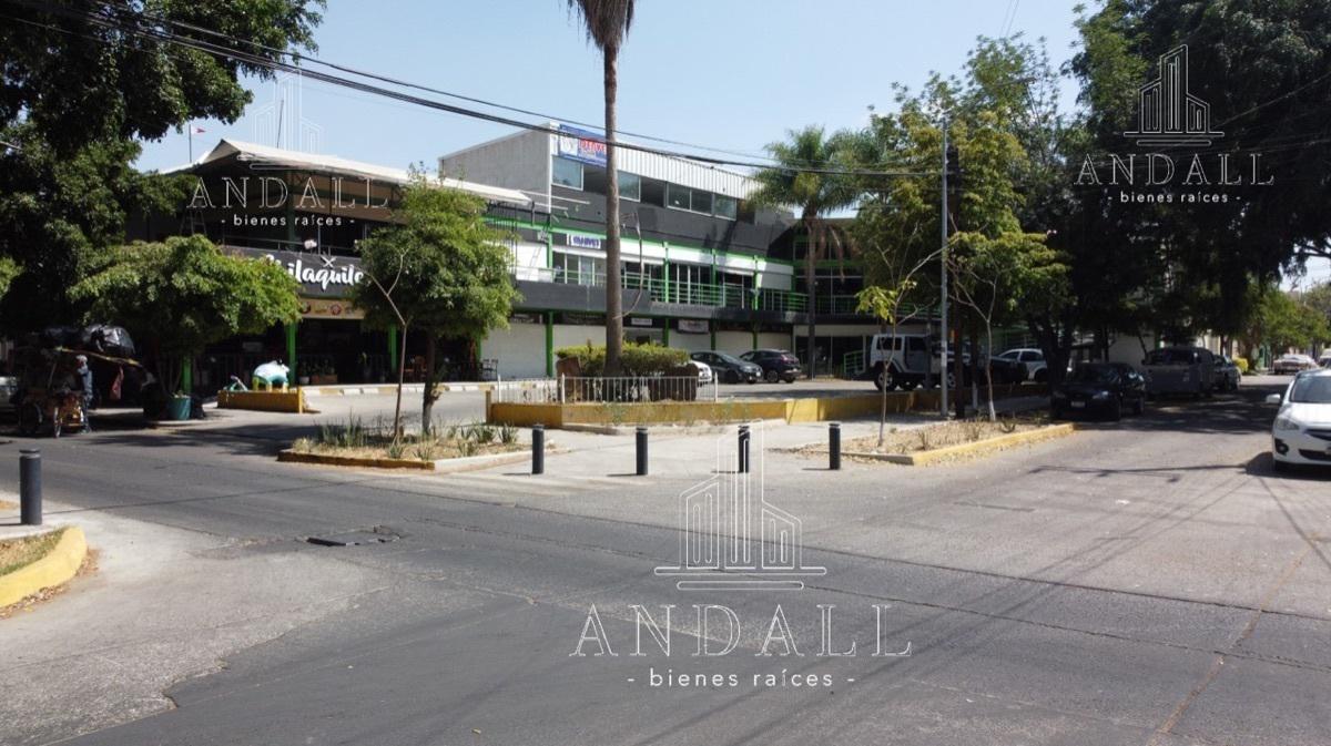 PLAZA EN VENTA CON PRECIO POR  DEBAJO DE SU AVALUO A 5 MIN DE FORUM TLAQUEPAQUE