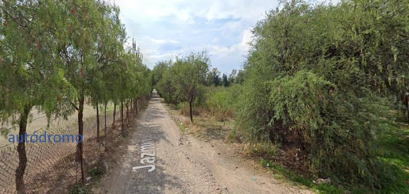 Terreno en  RENTA a un lado del Autódromo de León