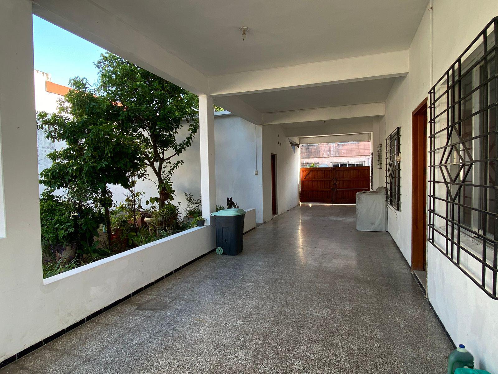 COL. IGNACIO ZARGOZA, Casa en VENTA con local comercial sobre un terreno de 640 m2