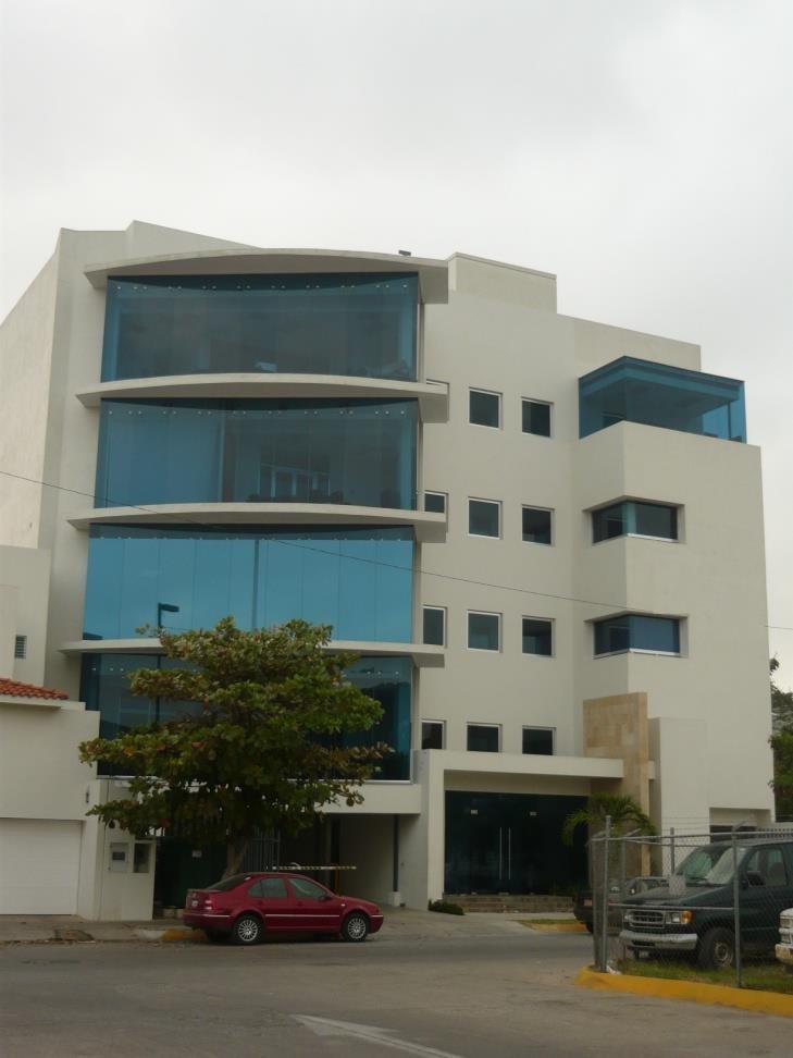 Renta de Oficina en 3er. Piso con 340 m2 en Circuito Municipal, Tabasco 2000, Villahermosa, Tabasco.
