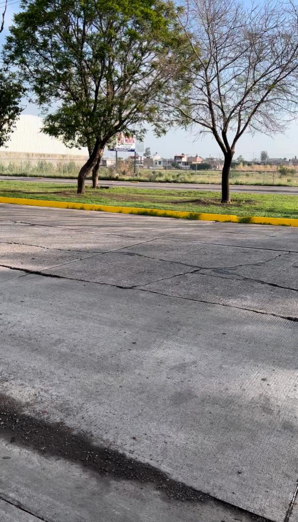 TERRENO EN RENTA AV. FAJA DE ORO, SALAMANCA, GTO.