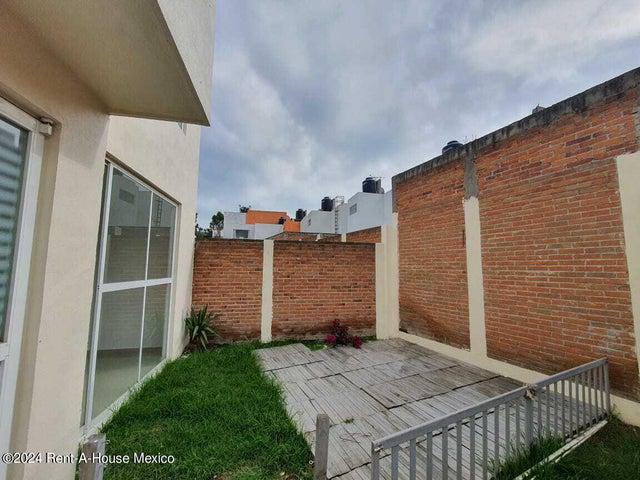 Casa en Venta En Zinacantepec San Luis Mextepec ZG 24-4737