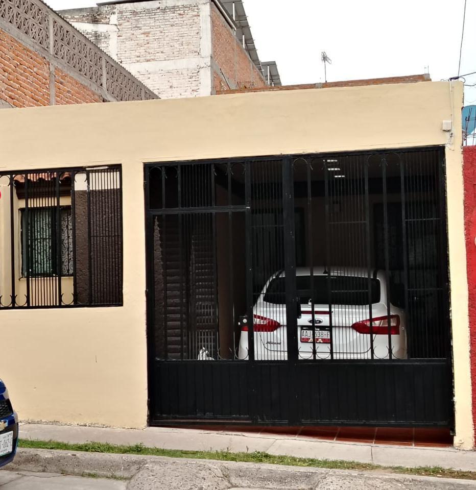 Casa en Fraccionamiento Ojocaliente, Aguascalientes