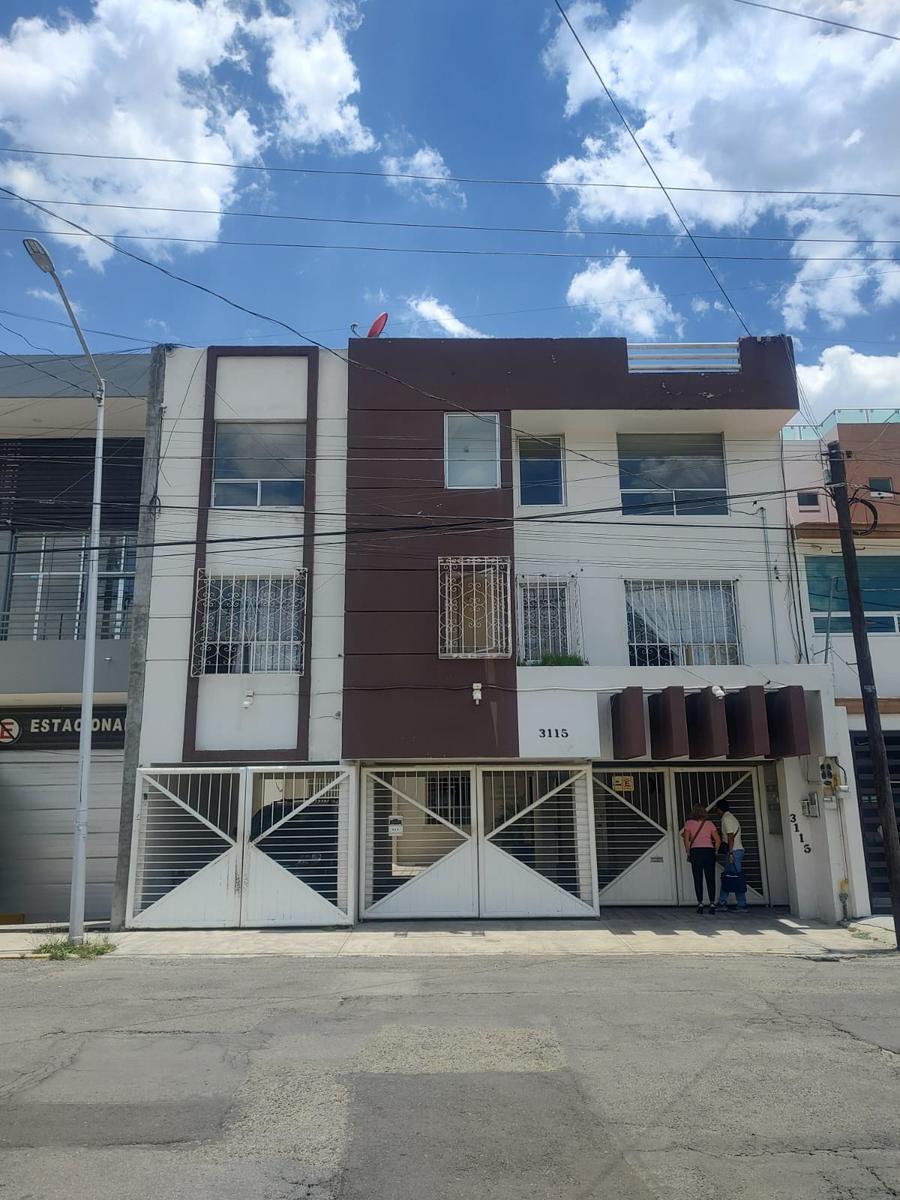 Departamento en Venta Col. Valle Dorado, zona plaza San Pedro, Puebla