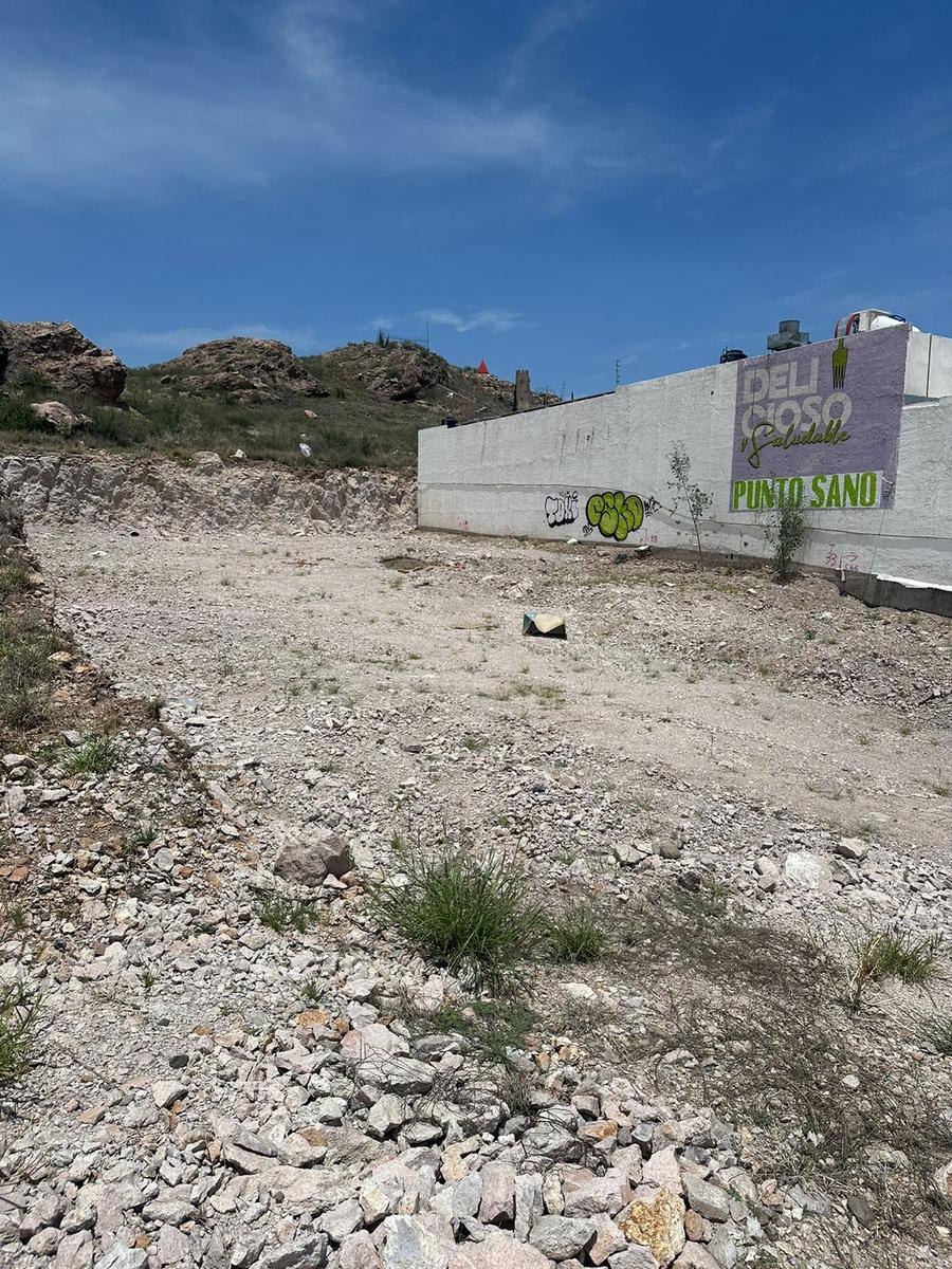 VENTA DE TERRENO EN PROLONGACION TEOFILO BORUNDA A PIE DE AVENIDA