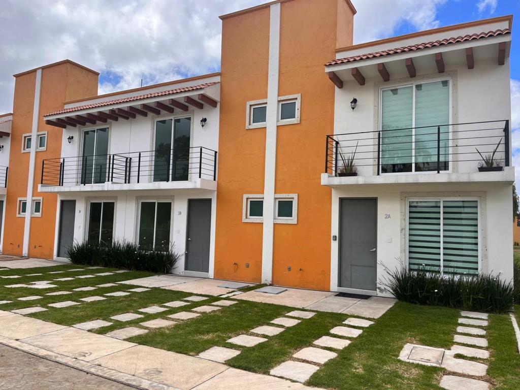 Casas en Venta en Fraccionamiento privado en Xonacatlán