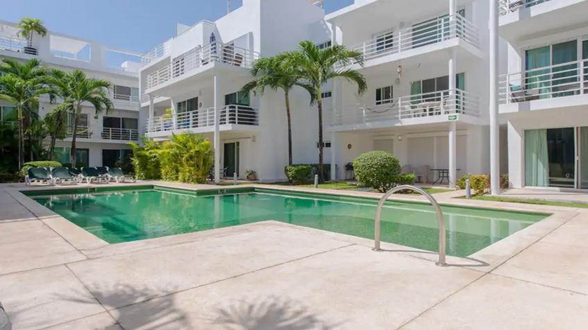 Condominio Pelicanos Playa del Carmen - Penthouse Amueblado de 2 Recamaras en Renta