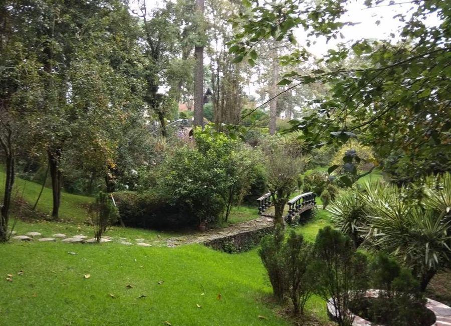 Huitzilac Morelos propiedad con Chalet y jardines fraccionamiento Saint Moritz