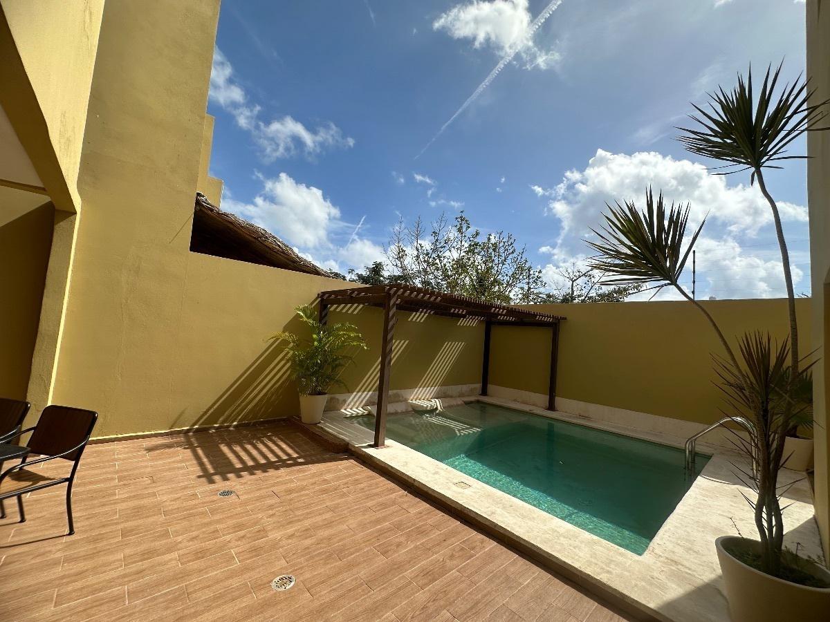 Casa de 4 recamaras en venta en Allegranza Playa del Carmen