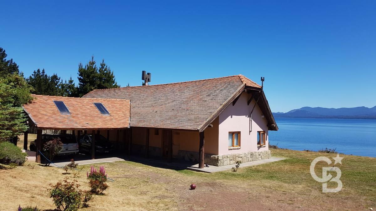 VENTA Casa de 3994 m2 de lote y 220 m2 cubiertos, con Costa de Lago, en Villa Verde, Bariloche