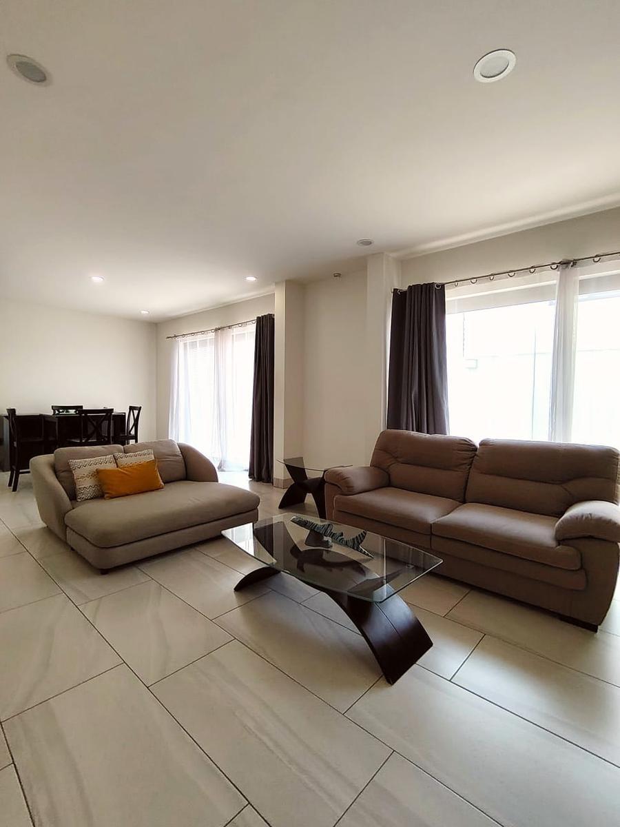 CASA EN VENTA EN METEPEC, EN PRIVADA