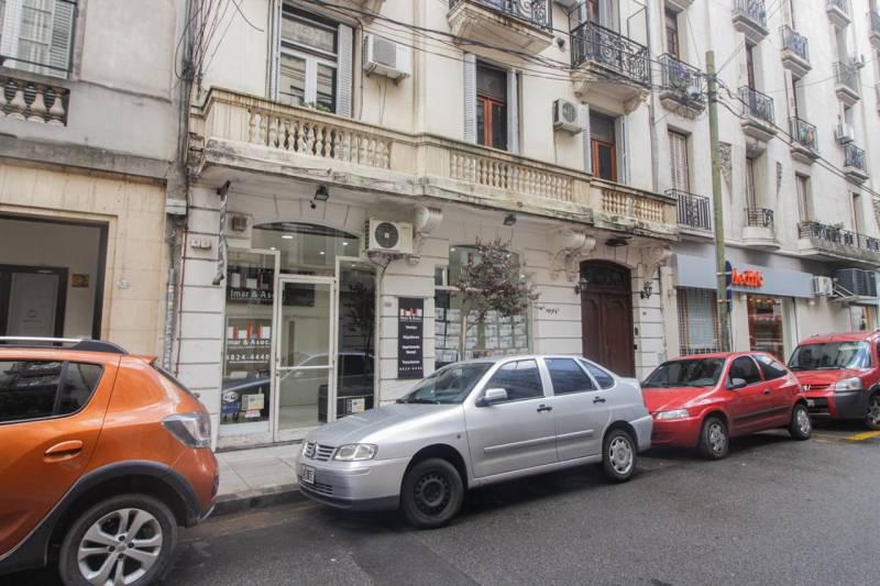 Alquiler - LOCAL COMERCIAL - Frente  Av Santa Fe y Anasagasti 2000 - Barrio Norte - Palermo