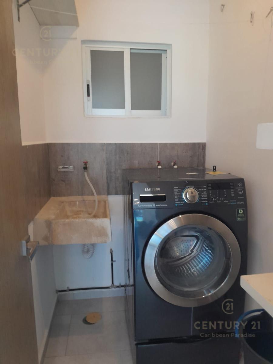 Departamento en Venta de 3 Recamaras en Prolongación La Luna, Cancún C3897