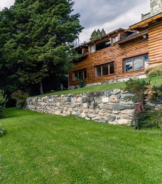 Casa en Bariloche con costa de lago