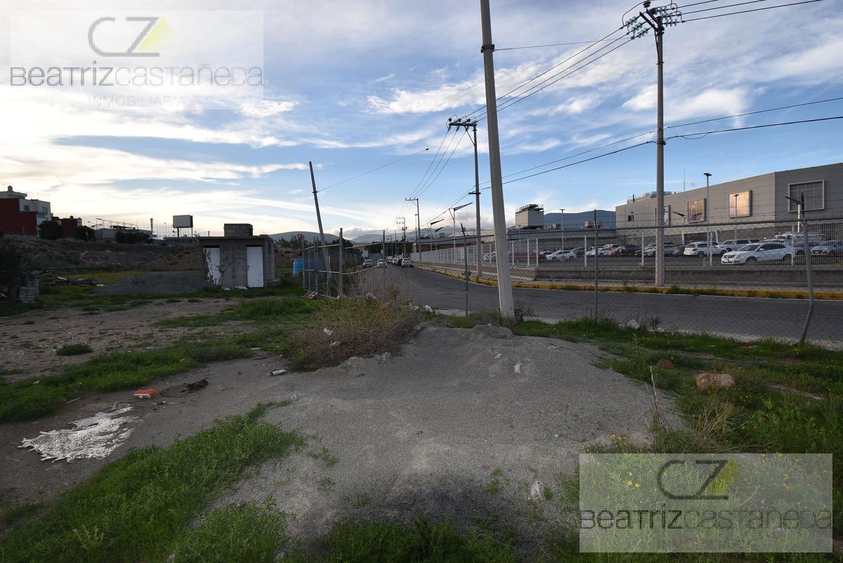 TERRENO COMERCIAL  ATRÁS DE WALTMART, PACHUCA HIDALGO