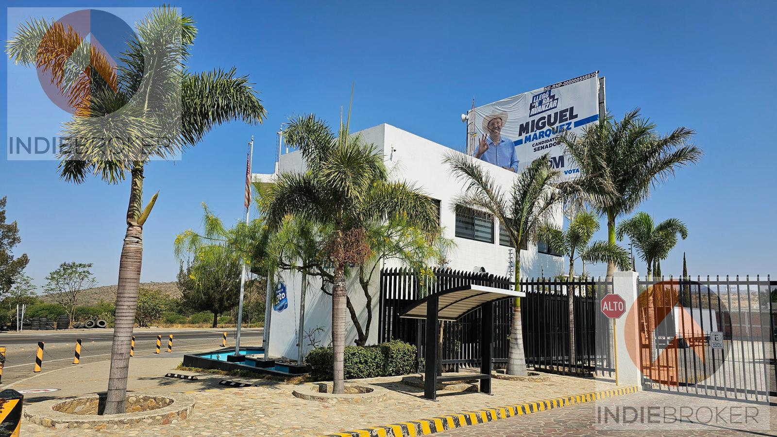 CENTRO LOGÍSTICO  OFICINAS, BODEGA Y PATIO - 4016m2 - Silao Guanajuato