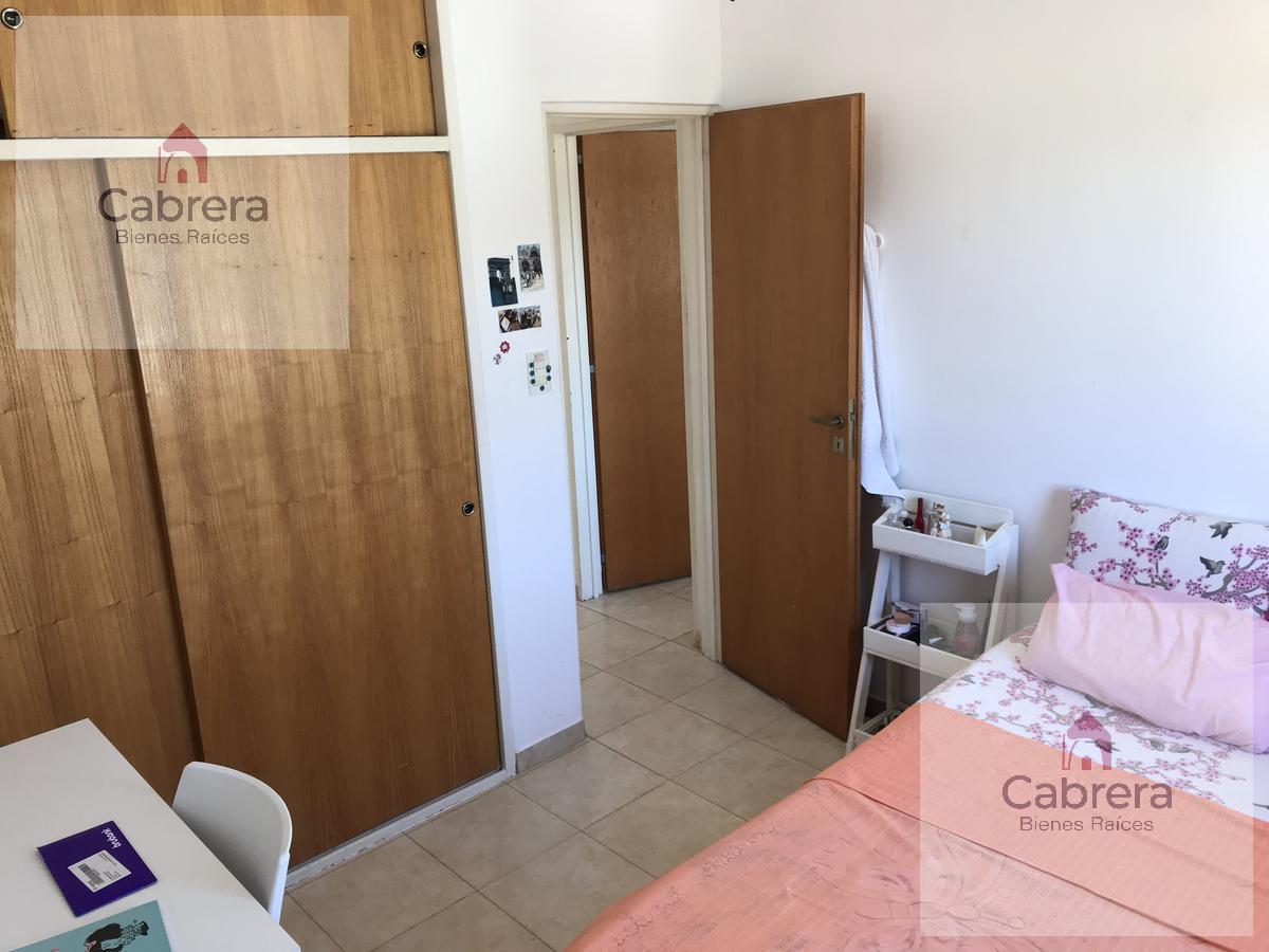 Venta de Departamento 2 DORMITORIOS con COCHERA, La Plata.