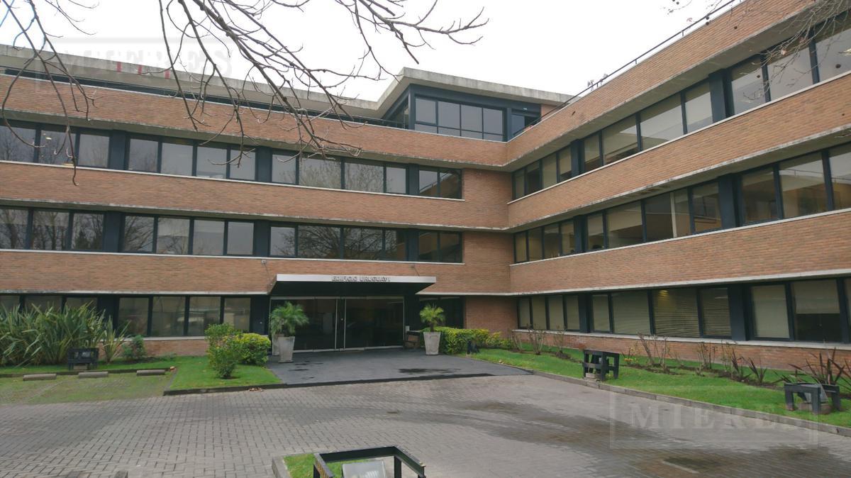 Oficina de 217 m² en Alquiler, cercana a Acceso Tigre