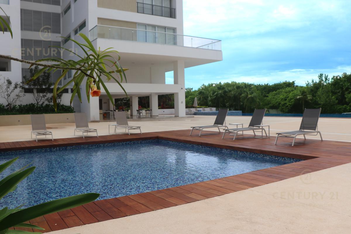 EN VENTA DEPARTAMENTO EN EL CENTRO DE CANCÚN A 5 MINUTOS DE LA PLAYA C2245