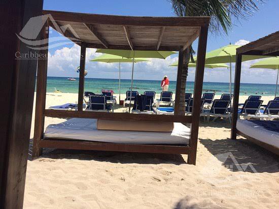 Departamento en Venta en The Fives Playa del Carmen B-ZMN5322