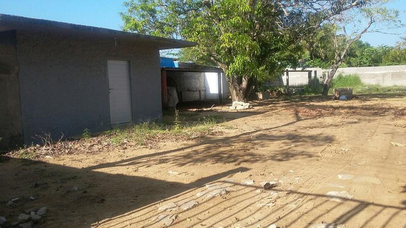 TERRENO CON OFICINAS EN ESTERO DEL PANTANO CALLE 16 DE SEPT