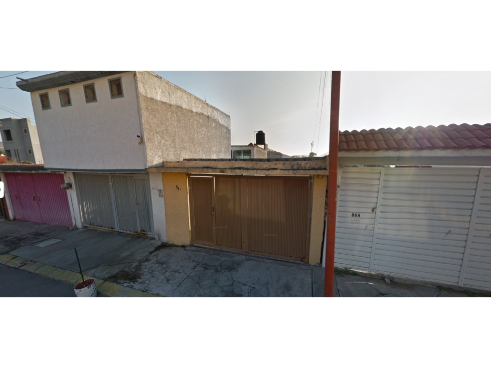 CASA EN VENTA EN LA COLONIA LOMAS BOULEVARES TLALNEPANTLA