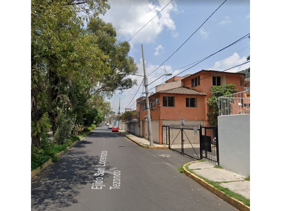 CASA EN REMATE BANCARIO EN EJIDO TEPEPAN, COYOACÁN