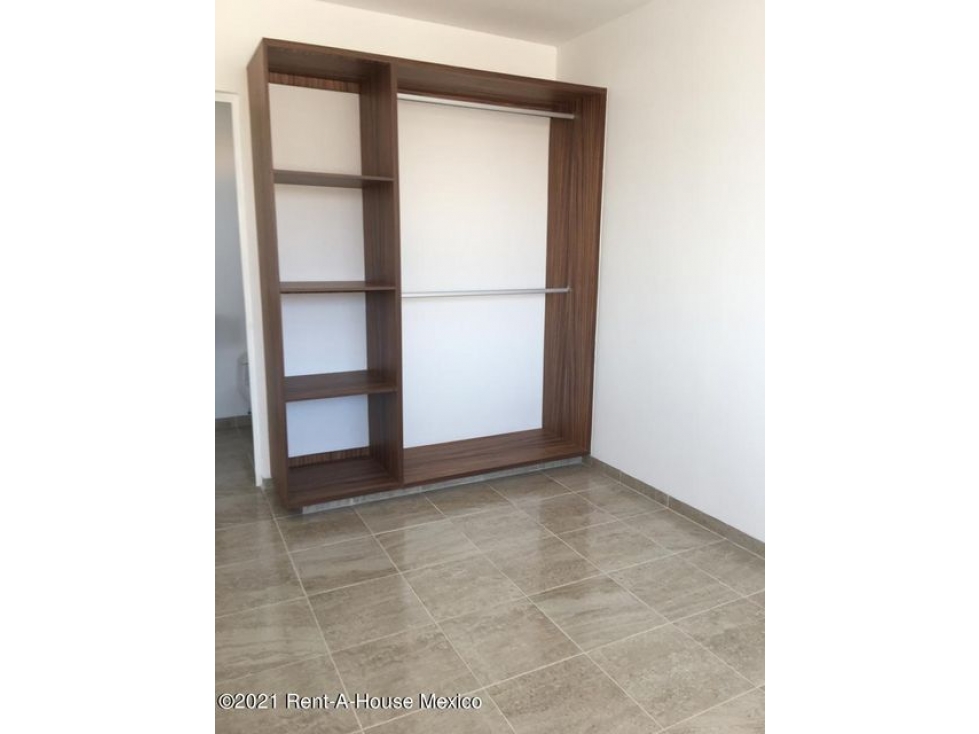 Depa en Venta Mata de Pita, Av Ricardo Flores Magon 22-1478.  NC