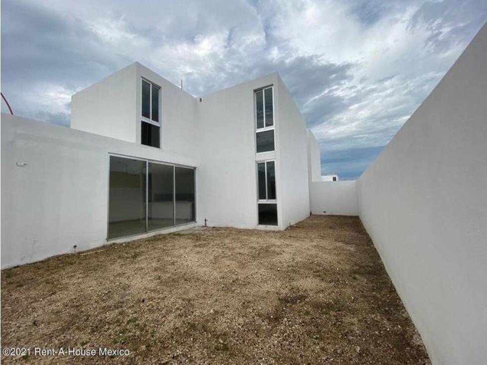 Casa en Venta en Merida ,Royal del Parque GY.21-5023