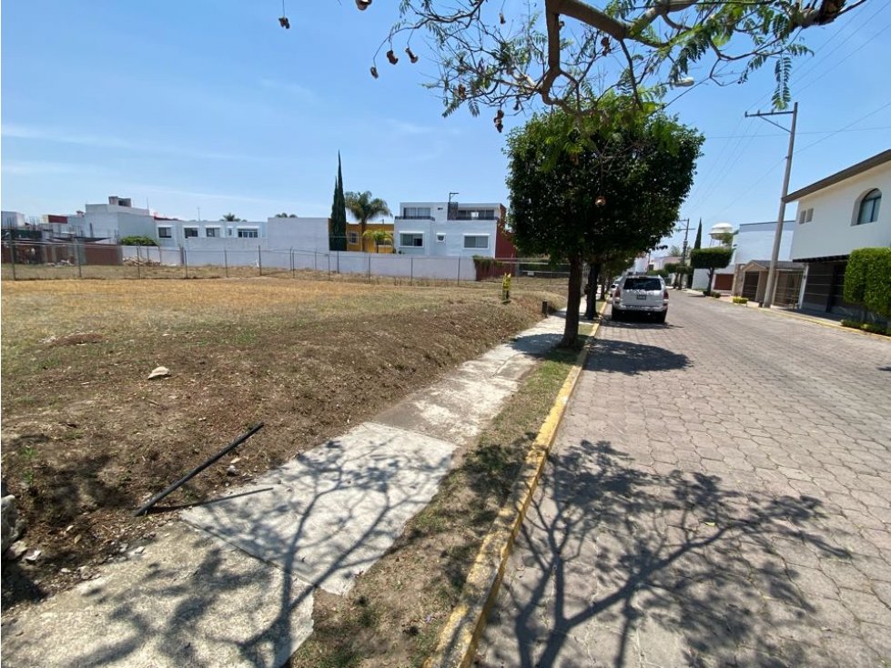 Dos terrenos juntos en venta. Jardines de Zavaleta, 300 mt cada uno