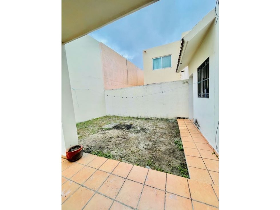 Venta de Casa en Ciudad del Carmen en Fraccionamiento Hacienda Dorada