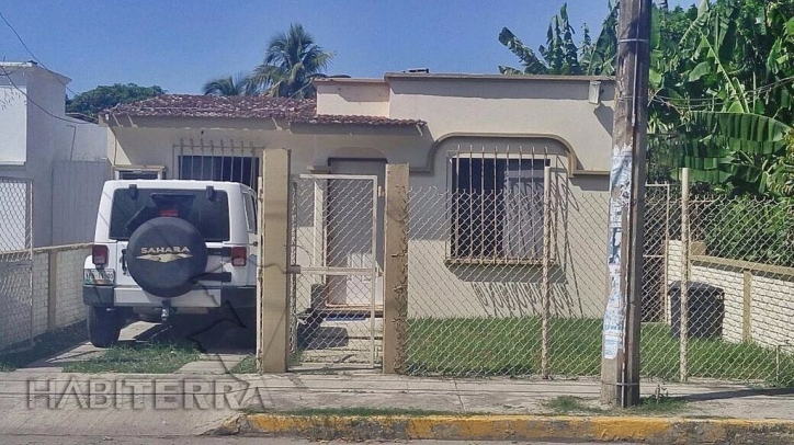 CASA EN VENTA Y RENTA EN SANTIGO DE LA PEÑA, TUXPAN, VER.